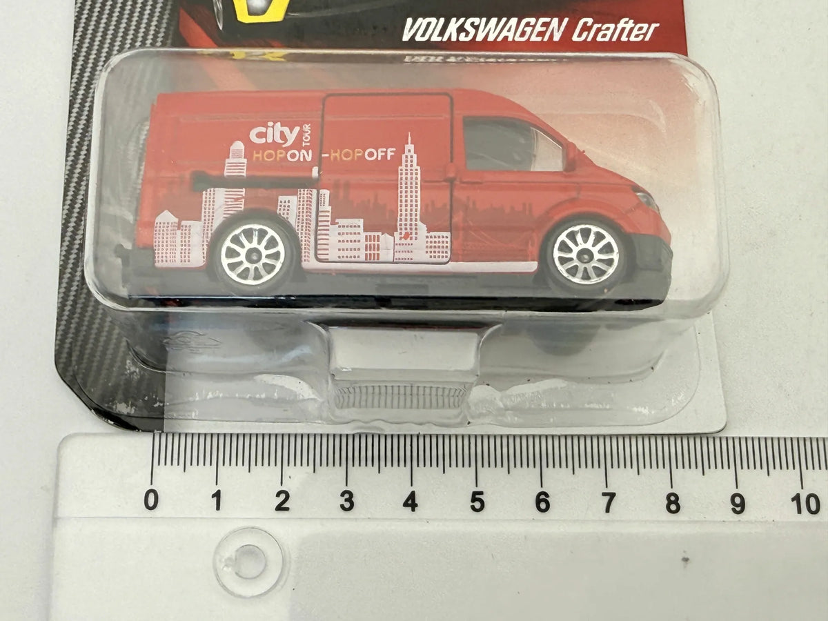 VOLKSWAGEN CRAFTER City Tour Majorette Czerwony 1:64 – zdjęcie 7