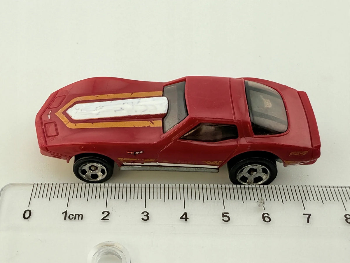 Chevrolet Corvette Mainline Hot Wheels Czerwony 1:64 – zdjęcie 7