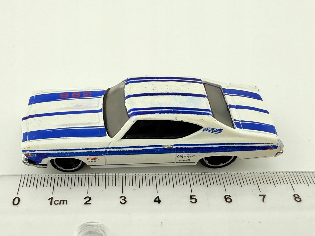 '69 CHEVELLE SS 396 TM GM, Hot Wheels 2007, Resoraki, Die cast, Biały, 1:64 – zdjęcie 7