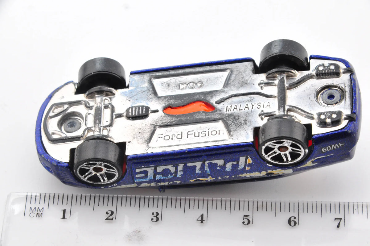 Ford Fusion, Hot Wheels, die cast resoraki, 1:64 – zdjęcie 7