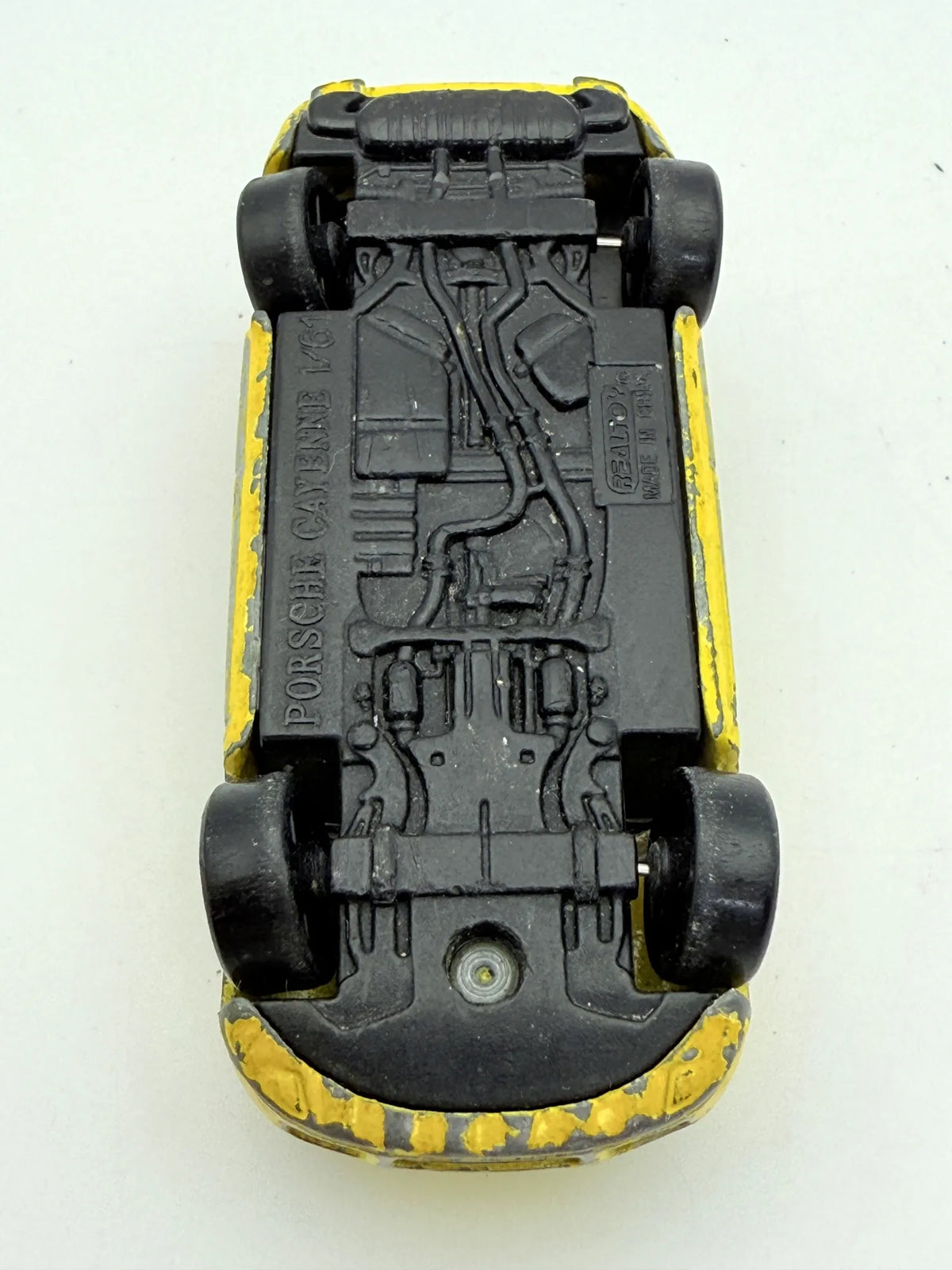 Porsche Cayenne Realtoy Żółta 1:61 – zdjęcie 7