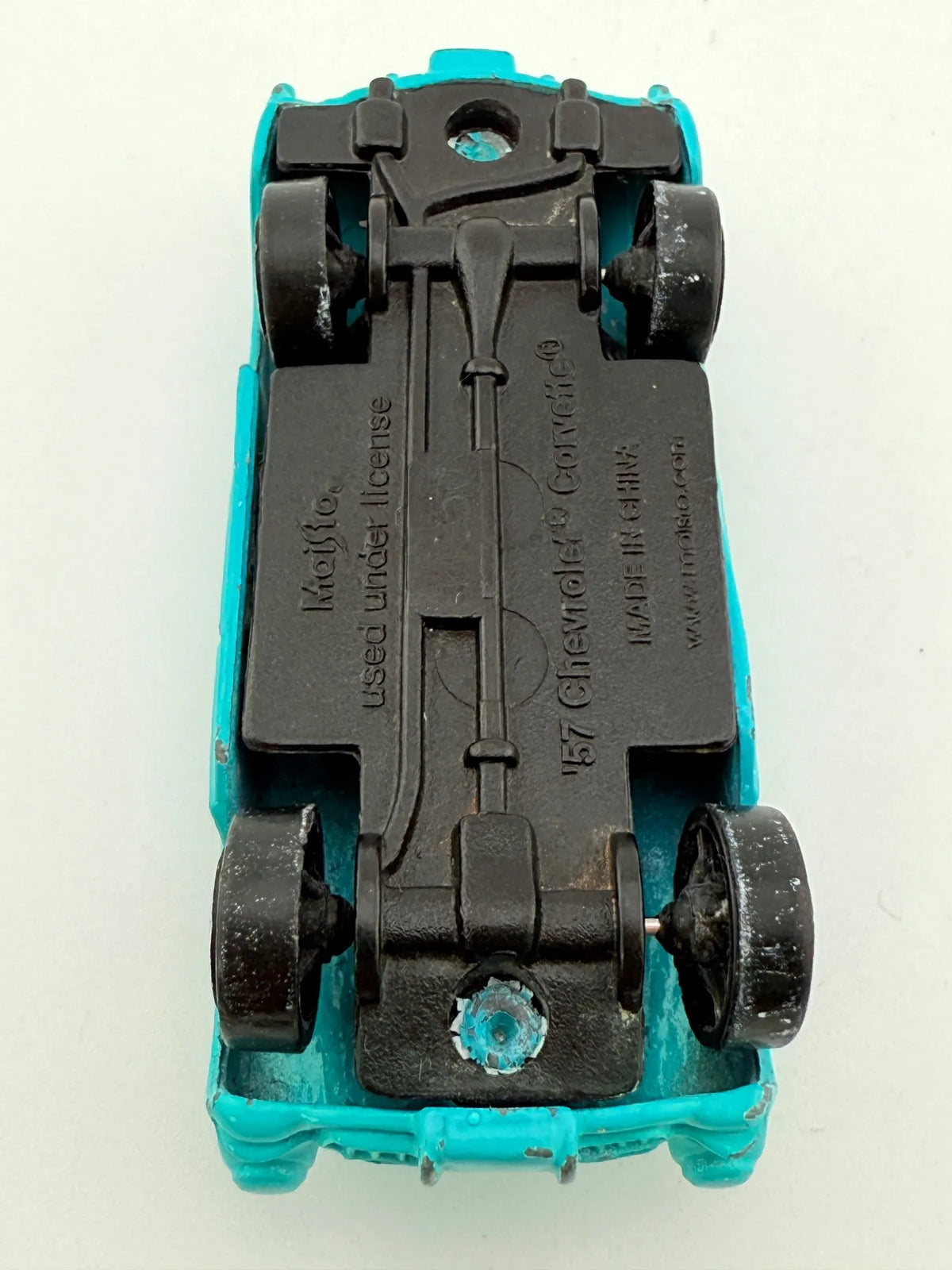 '57 Chevrolet Corvette Maisto Turkusowy 1:64 – zdjęcie 7