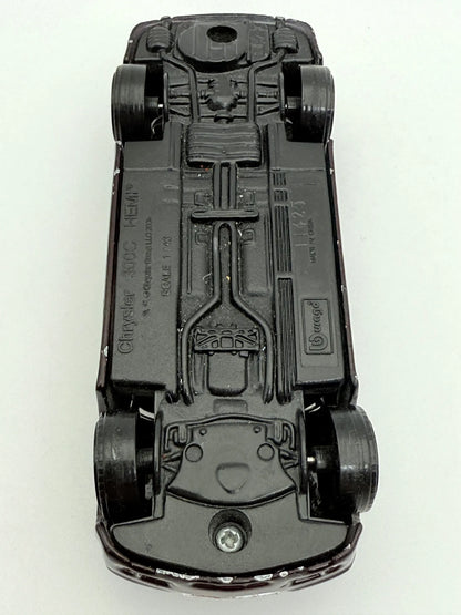 Chrysler 300C Hemi Bburago Ciemny 1:43 – zdjęcie 7