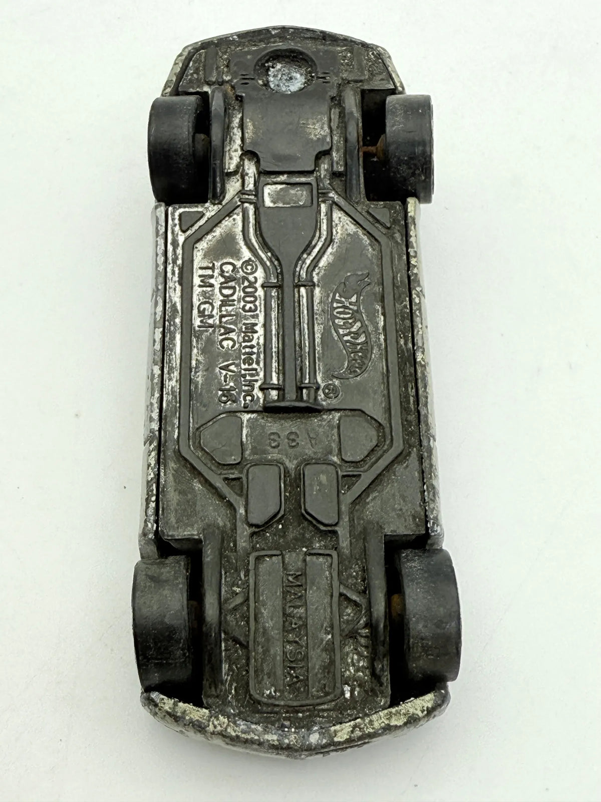 Cadillac V-16 Hot Wheels Srebrny 1:64 – zdjęcie 7