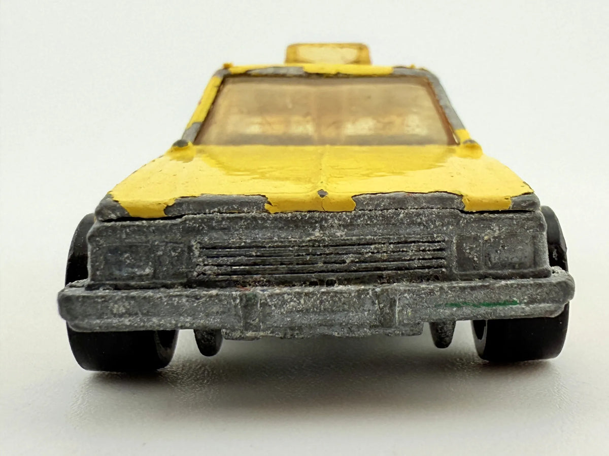Taxi Service Matchbox Żółty 1:64 Made in England – zdjęcie 7