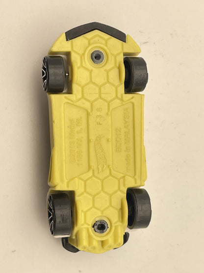 MR11 - Marco Reusa, Futbol Hot Wheels, Die cast BDD12, Czarno-Żółty, 1:64 – zdjęcie 7