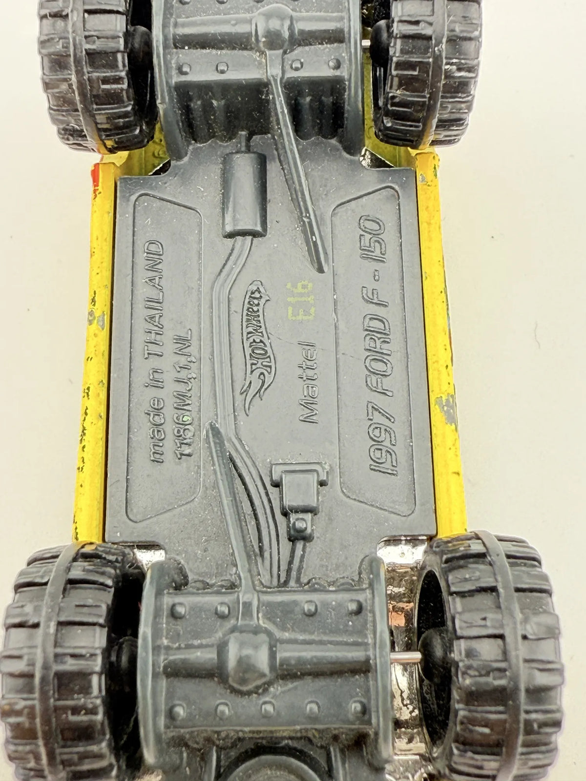 1997 FORD F-150, Hot Wheels, Die cast 1NL, Żółty, 1:64, Resoraki – zdjęcie 7