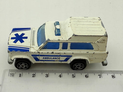 Ambulance Majorette Biały 1:64 Made in France – zdjęcie 7