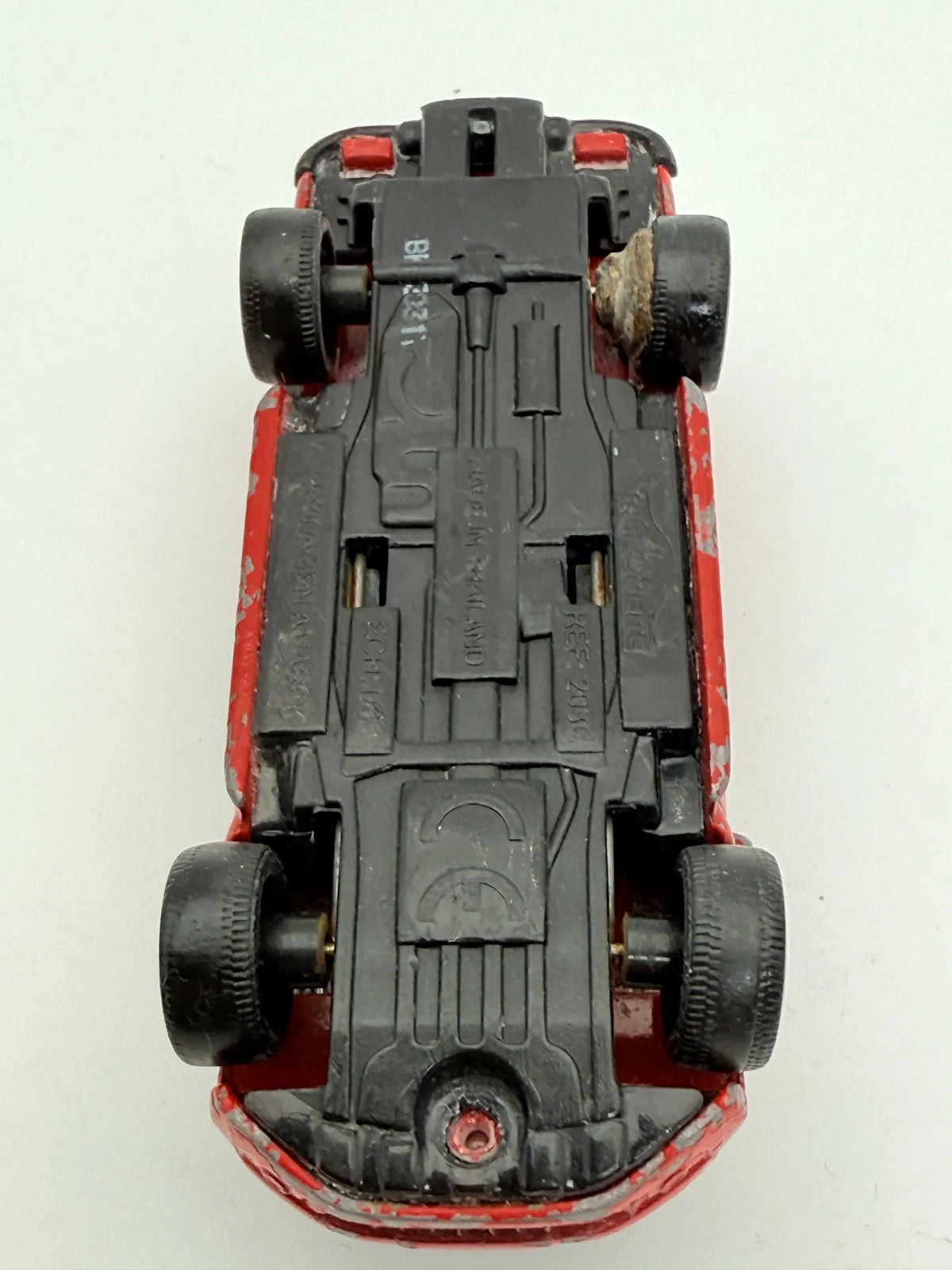 Volkswagen Amarok Czerwony 1:64 – zdjęcie 7
