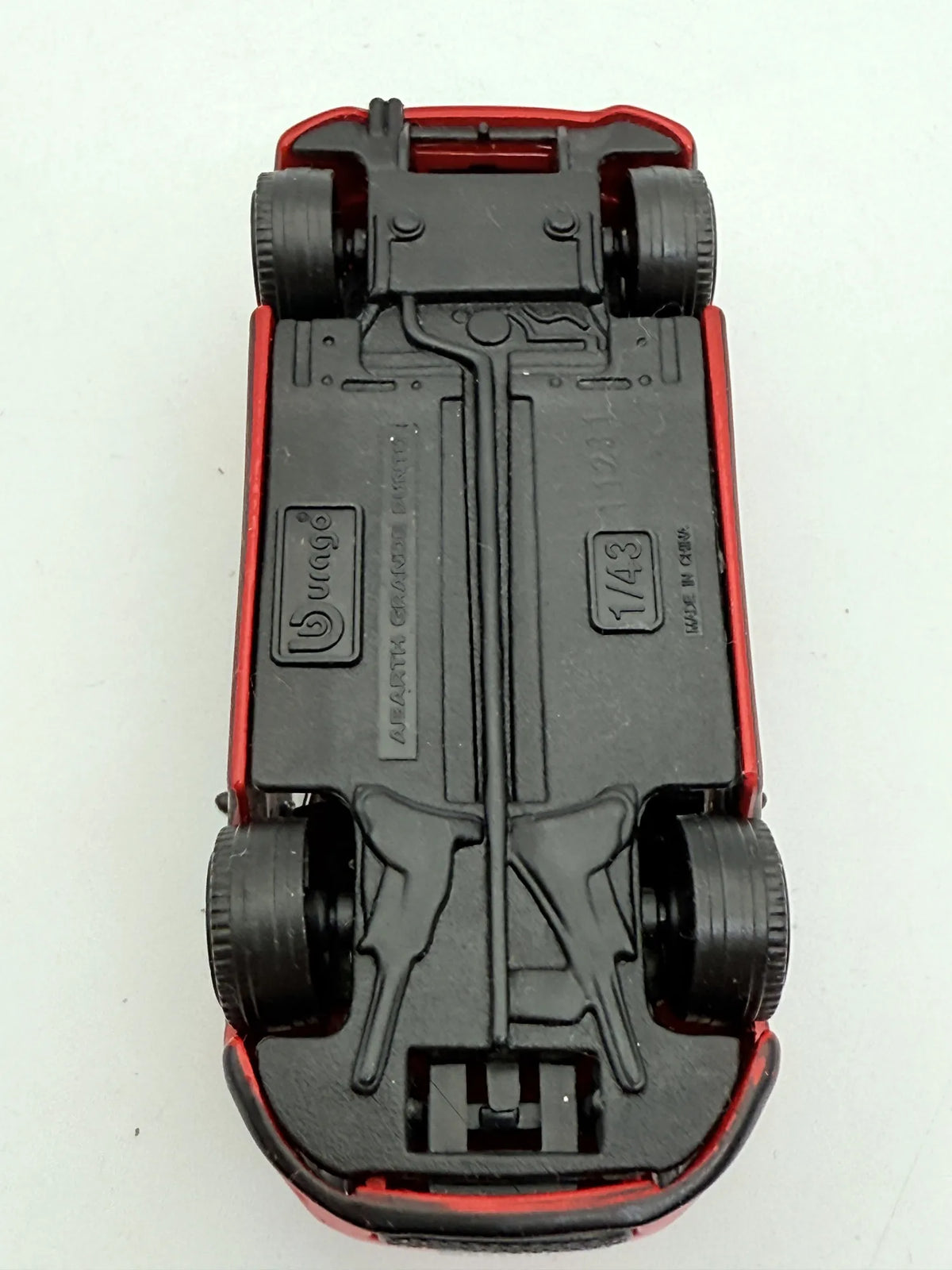 Abarth Grande Punto Bburago Czerwony 1:43 – zdjęcie 7