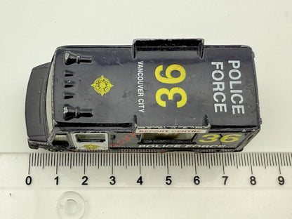 POLICE FORCE VAN Jak Mercedes 208 Kaczka, Die cast 07/10, 1:64, Resoraki – zdjęcie 6