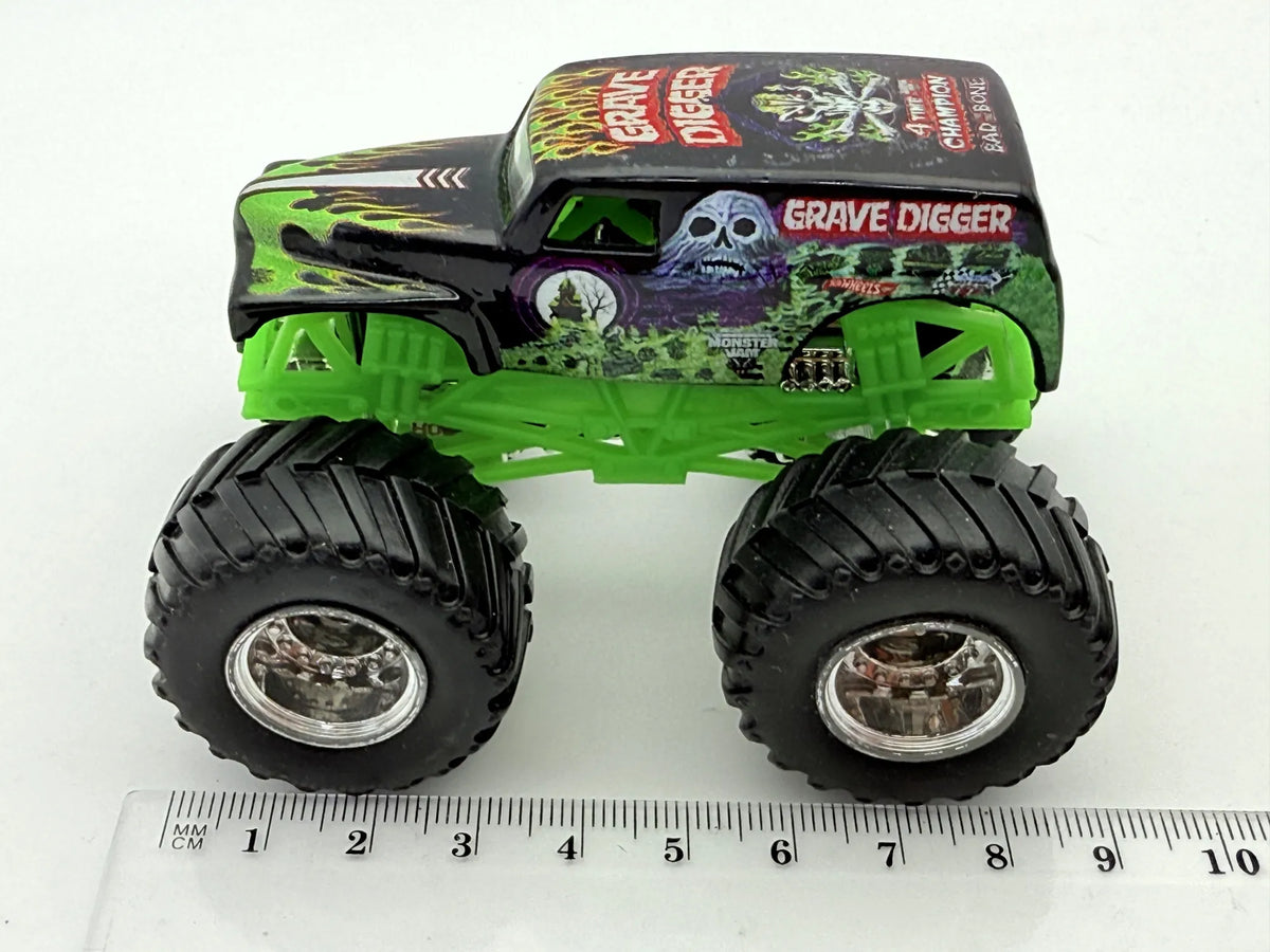 Grave Digger Hot Wheels Czarny 1:64 – zdjęcie 7