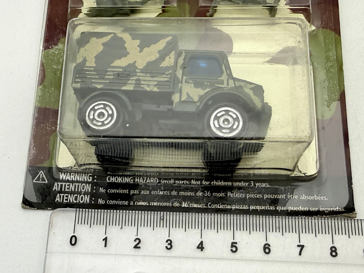 MERCEDES-BENZ UNIMOG Z ŻÓŁNIERZYKAMI Special Forces Majorette 1991 1:64 – zdjęcie 7