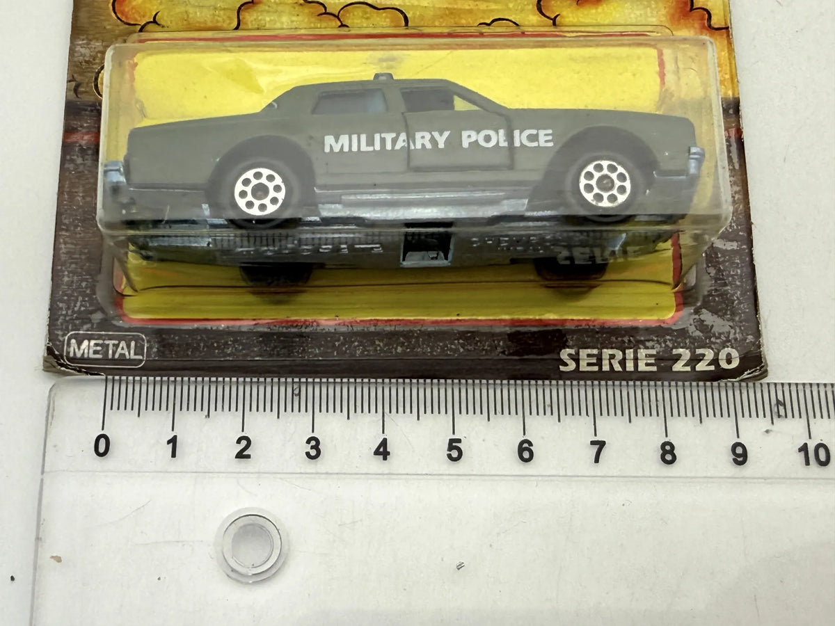 CHEVROLET IMPALA MILITARY POLICE Special Forces Majorette 1980 Zielony 1:64 – zdjęcie 7