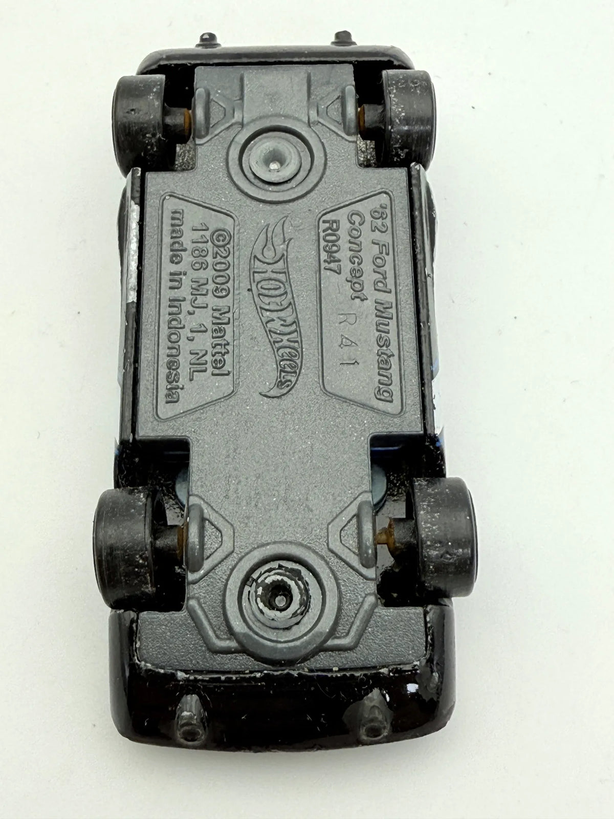 82 Ford Mustang Concept Hot Wheels Czarna 1:64 – zdjęcie 7