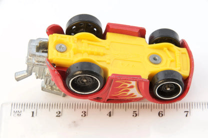 Volkswagen Beetle Hot Wheels Czerwony 1:64 – zdjęcie 7