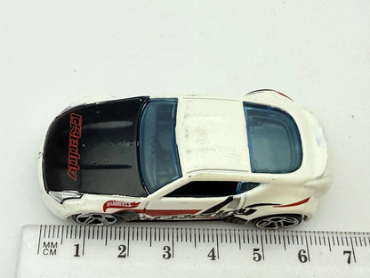 Nissan 370Z Hot Wheels Biały 1:64 – zdjęcie 7