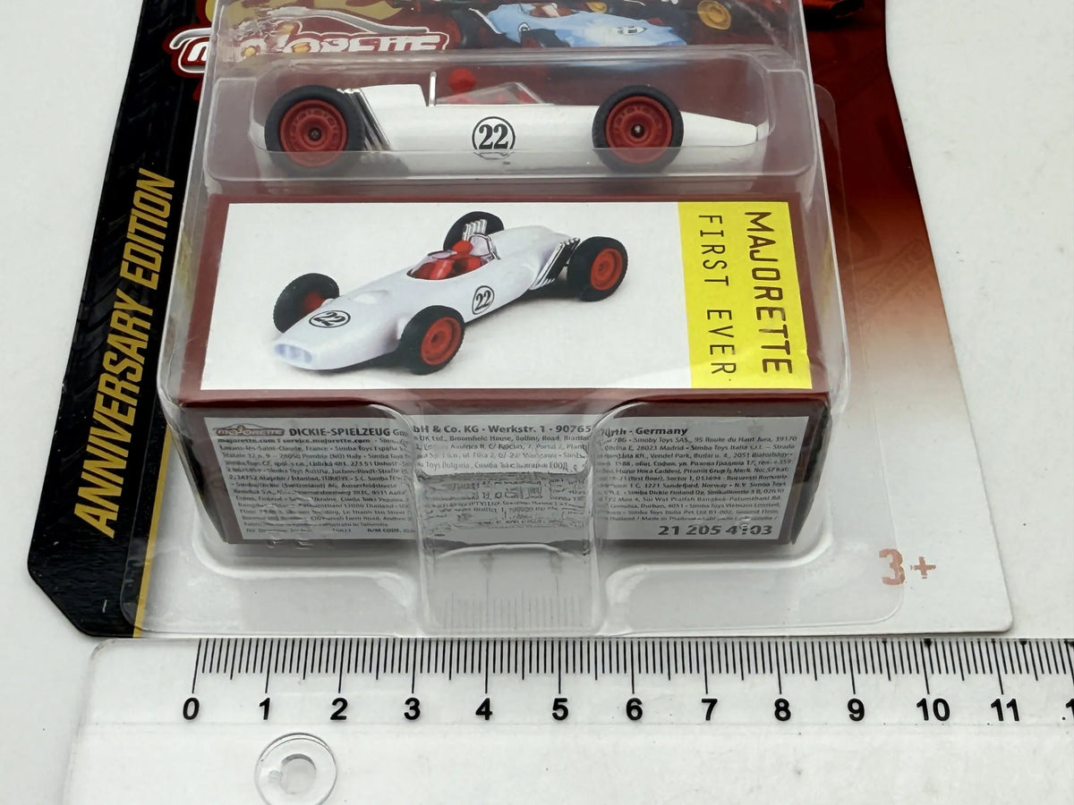 First Ever 60 Anniversary Edition Majorette 2024 Biały 1:64 – zdjęcie 7