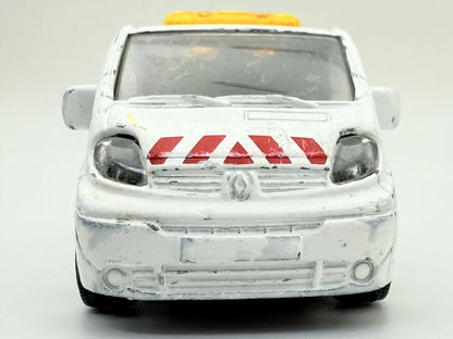 RENAULT TRAFIC, Karetka, Majorette, Resoraki, Die cast REF:239B, Biały 1:64 – zdjęcie 7