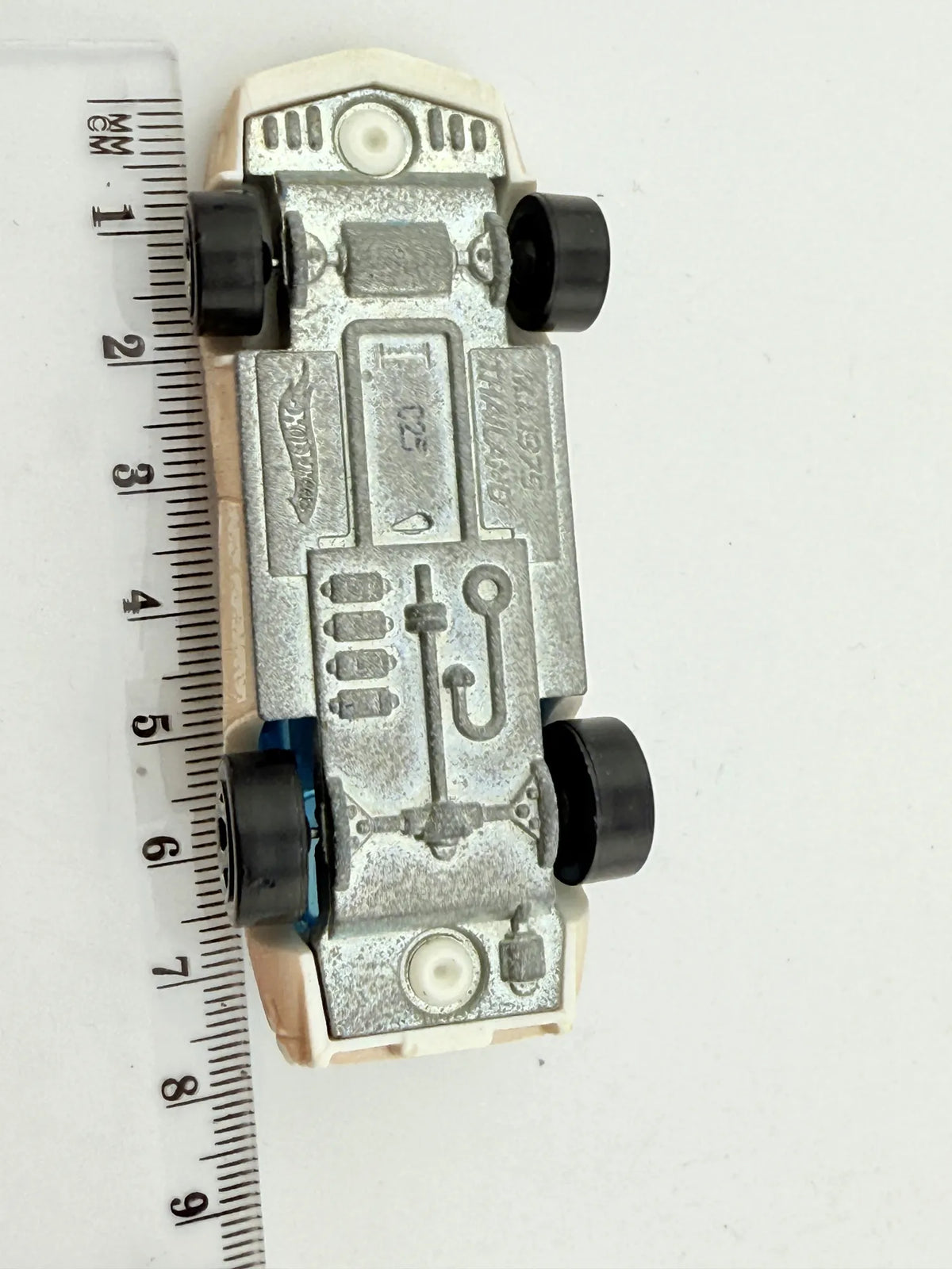 C25 Hot Wheels Brązowa 1:64 – zdjęcie 7