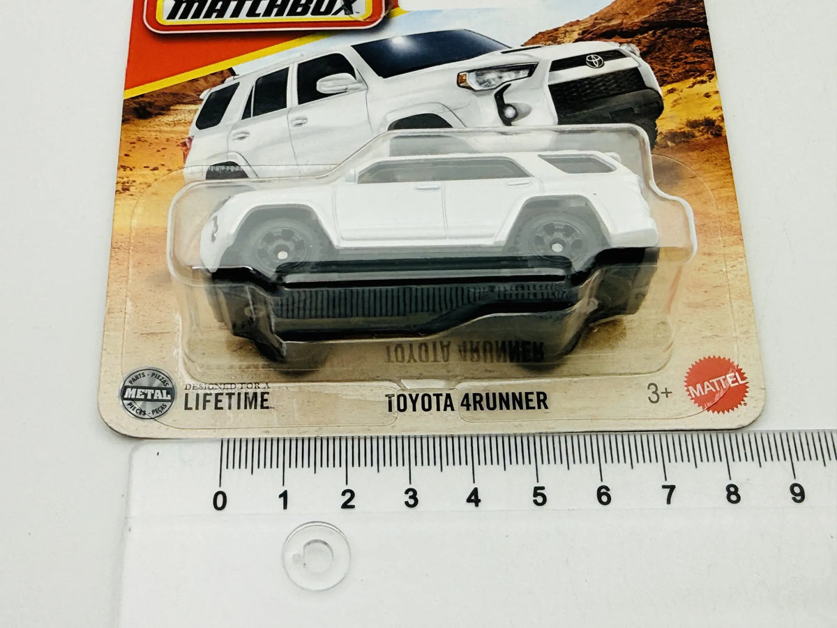 Toyota 4Runner Matchbox 2024 Mainline 1:64 Blister Biały – zdjęcie 7