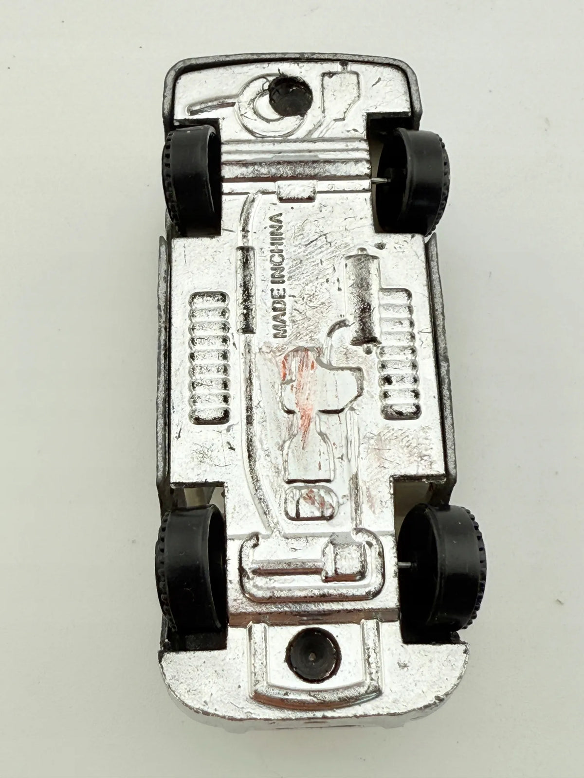 Dodge Nitro Majorette Srebrny 1:64 – zdjęcie 7