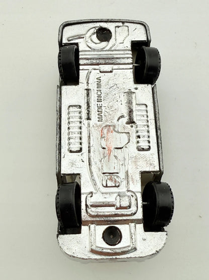 Dodge Nitro Majorette Srebrny 1:64 – zdjęcie 7