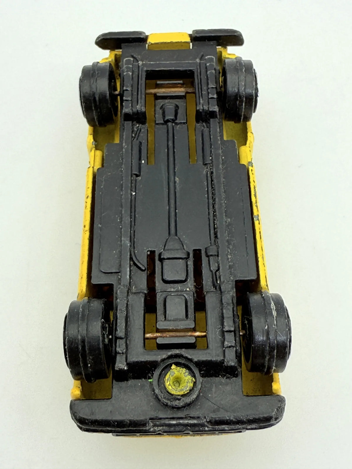 Chevrolet Stepside Pickup Welly Żółty 1:64 – zdjęcie 7