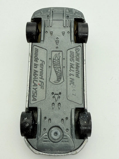 Ferrari FF, Hot Wheels, Resoraki, Die cast 1:64, srebrny – zdjęcie 7