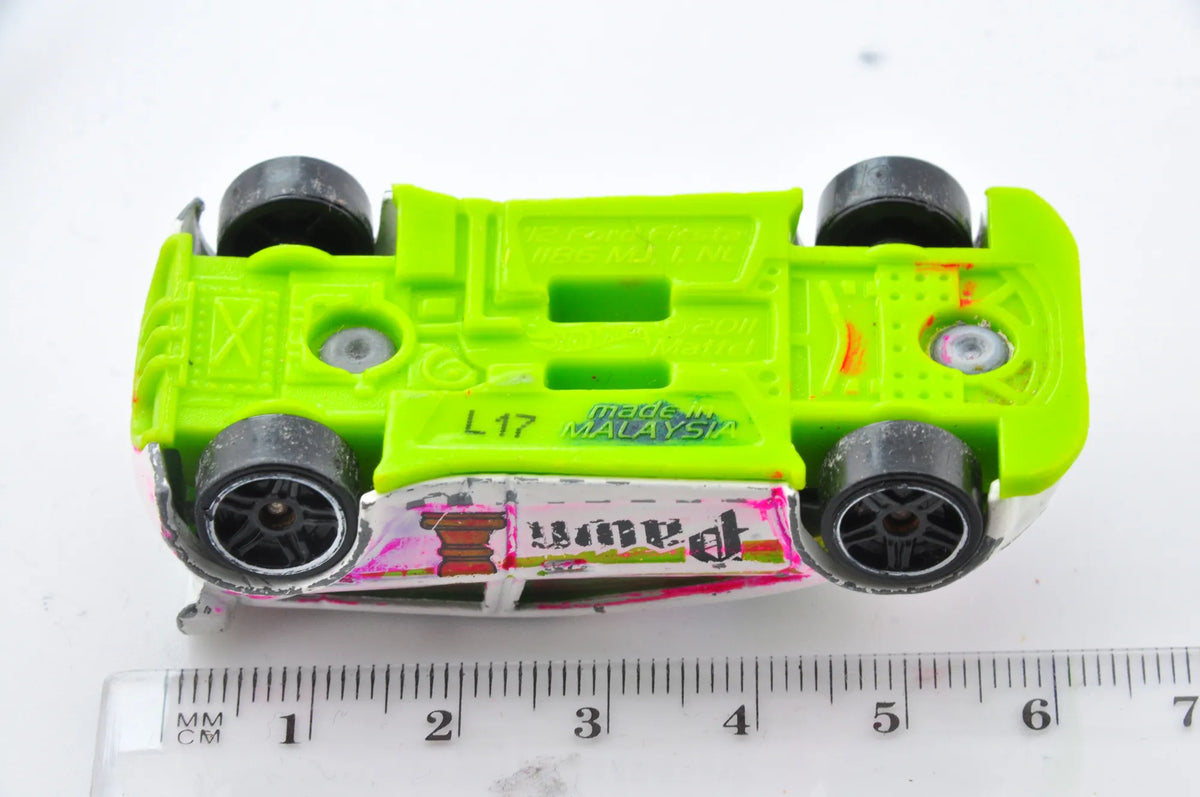 '12 Ford Fiesta, Hot Wheels 2011, Die cast, Resoraki, 1:64 – zdjęcie 7