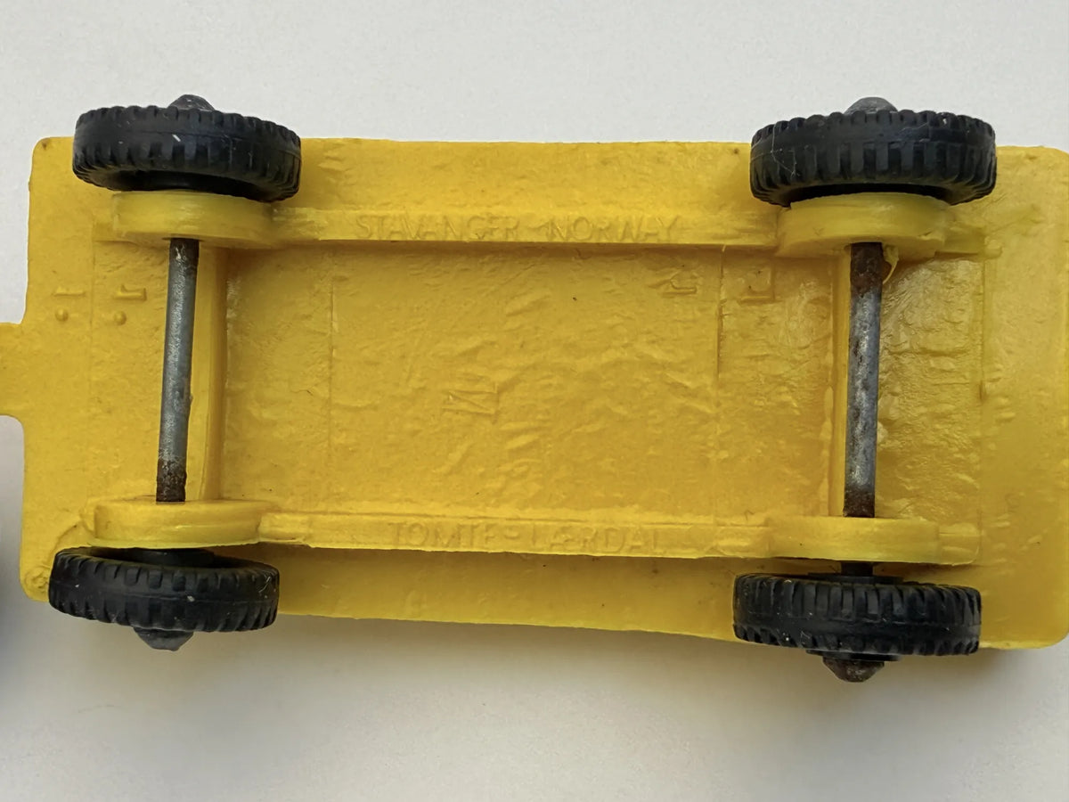Traktor Ford 5000 Tractor Stavanger 1969 Czerwony 1:64 Made in Norway – zdjęcie 7
