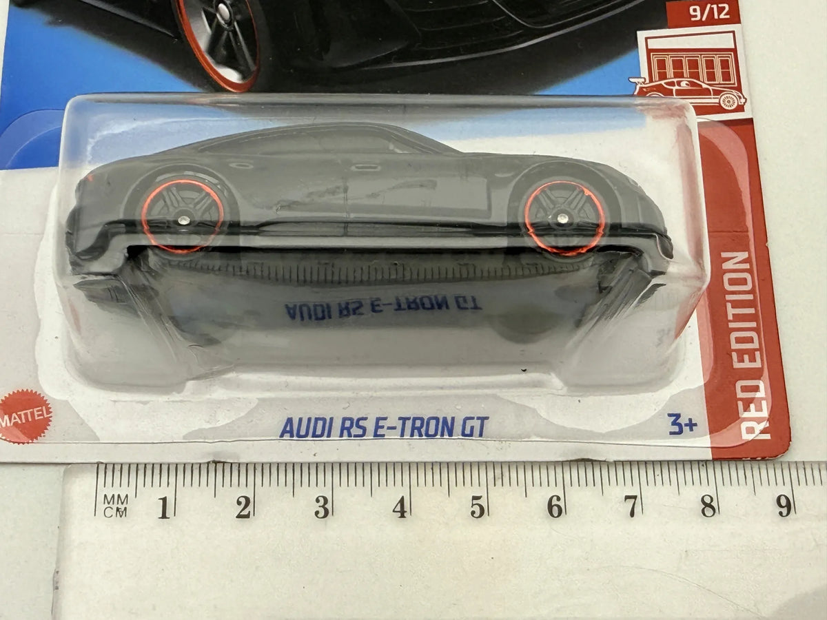 AUDI RS E-TRON GT Demolition Hot Wheels 2021 Czarny 1:64 – zdjęcie 7