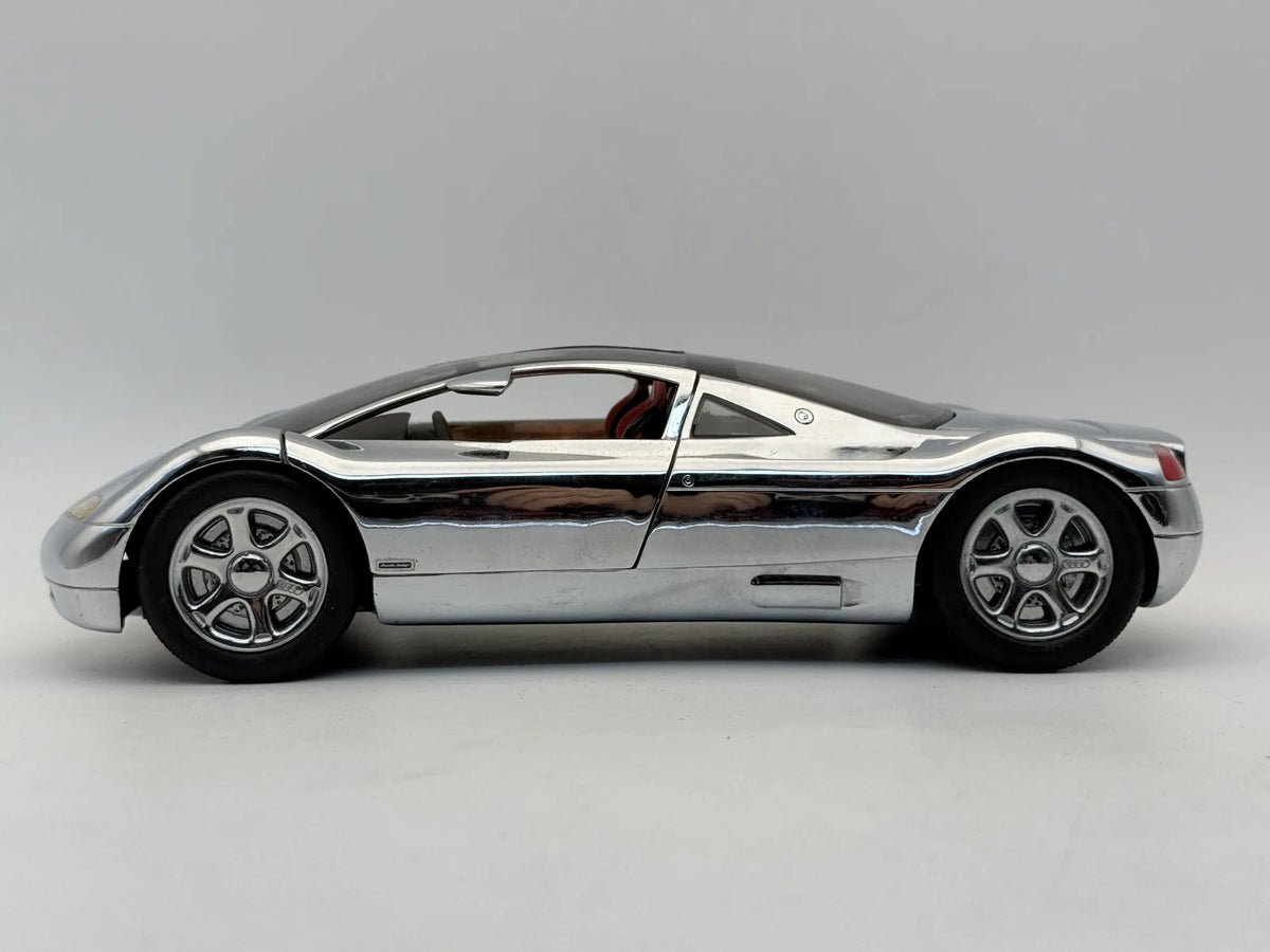 1994 AUDI AVUS QUATTRO, Revell, Die cast, Srebrny / chrom, 1:18, Resoraki – zdjęcie 7