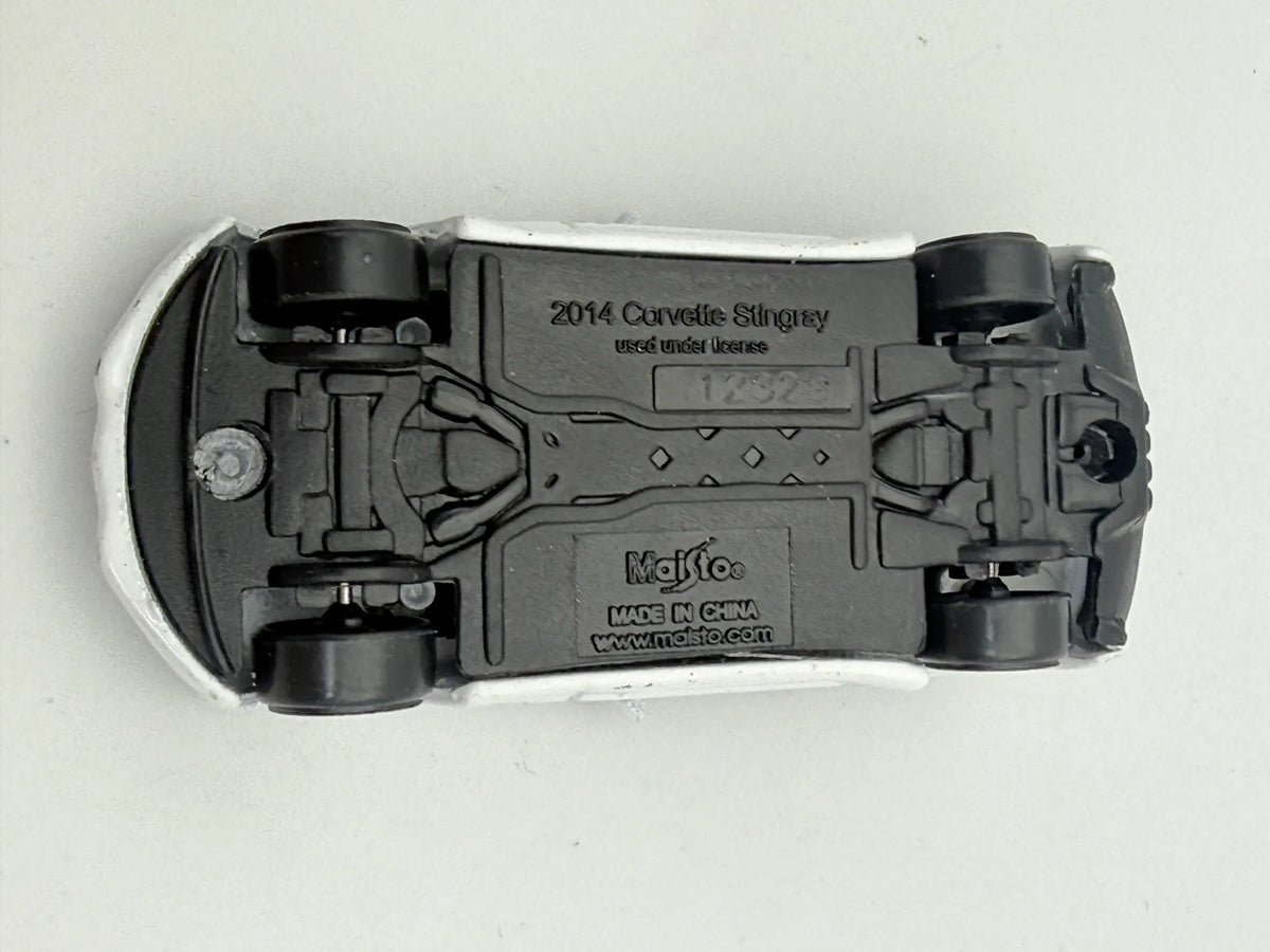 2014 CORVETTE STINGRAY, Maisto, Die cast, Biały, 1:64, Resoraki – zdjęcie 7