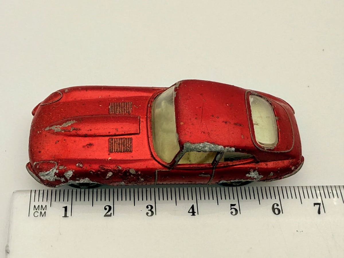 E Type Jaguar Lesney Czerwony 1:64 Made in Anglia – zdjęcie 7