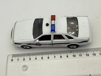 SHOWCASTS FORD TAURUS POLICE POLICJA Welly Biały 1:30 – zdjęcie 7