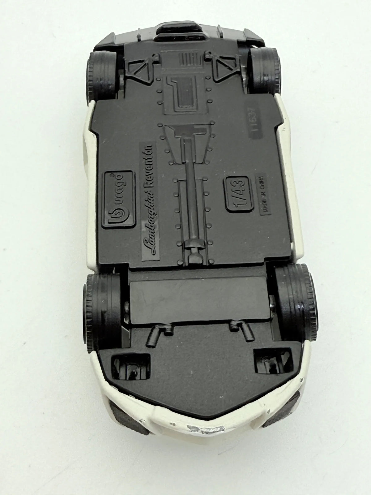 Lamborghini Reventón Bburago Biały 1:43 – zdjęcie 7