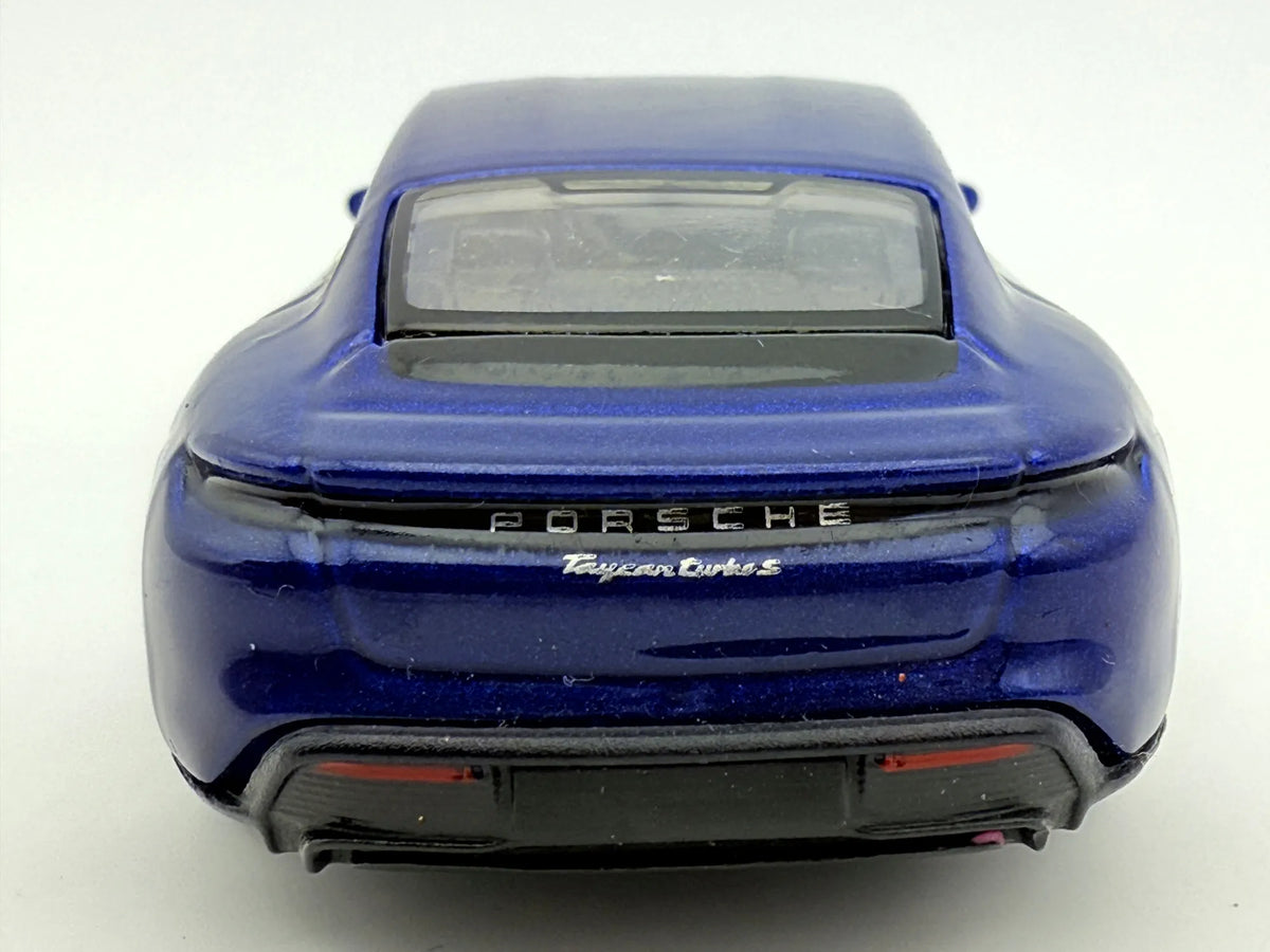 Porsche Taycan Turbo S Bburago Niebieski 1:43 – zdjęcie 7
