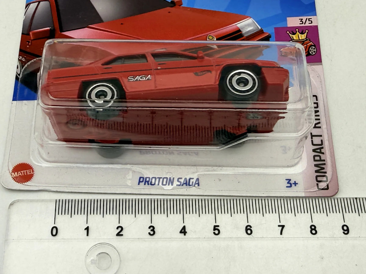 Proton Saga Compact Kings Hot Wheels 2024 Czerwony 1:64 – zdjęcie 7