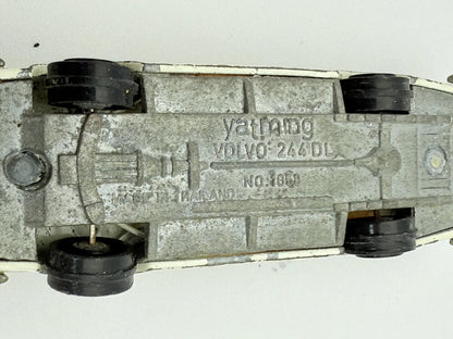 Volvo 244 Dl, Yatming, Resoraki, Die cast 1:64 – zdjęcie 7