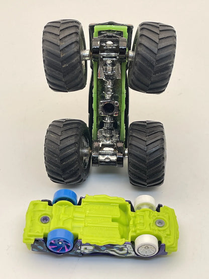 Grave Digger, Hot Wheels, Made in Indonesia, Resoraki, Die cast 1:64 – zdjęcie 7