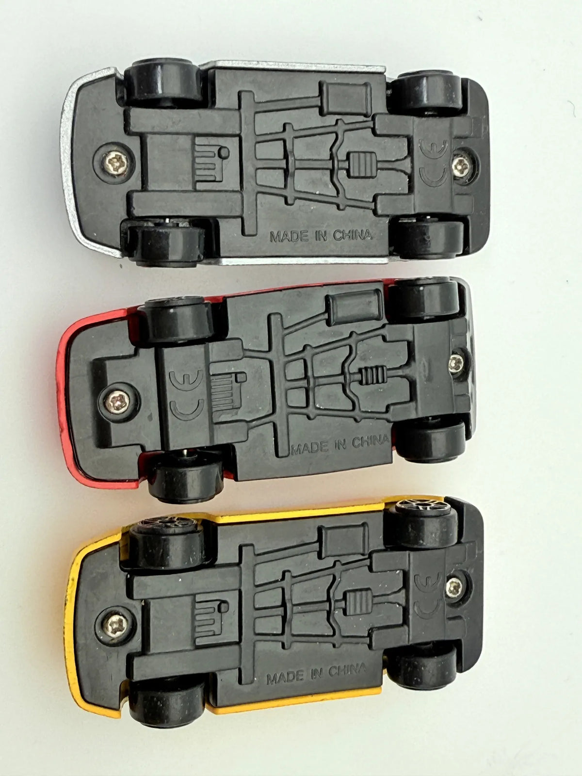 Zestaw 3 Ferrari, Resoraki, die cast, 1:64 – zdjęcie 7