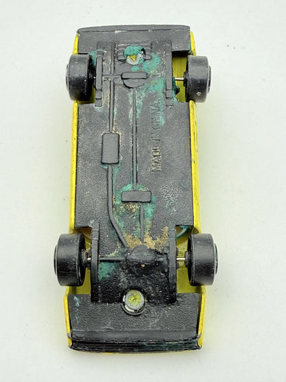 Jak Ferrari 512 S z lat 70-tych, Vintage Model Die cast Żółty 1:64 Resoraki – zdjęcie 7