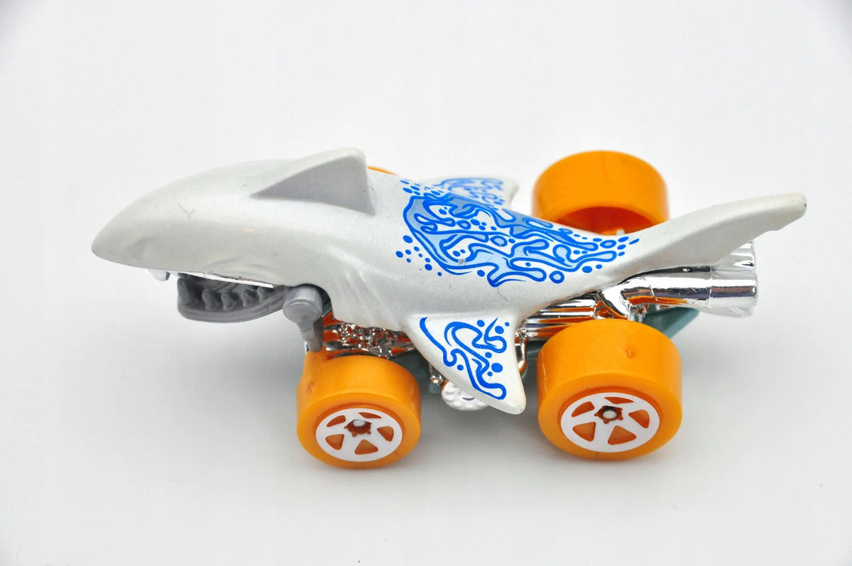 SHARKRUISER, Hot Wheels 2011, Die cast DHP30, Biały, 1:64, Resoraki – zdjęcie 7