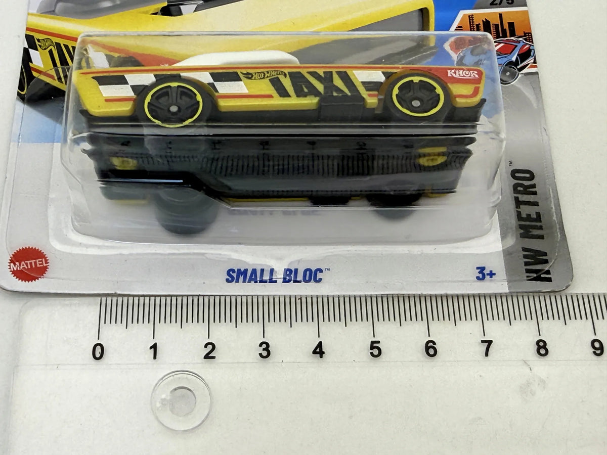 SMALL BLOC HW Metro Hot Wheels 2025 Żółty 1:64 – zdjęcie 7