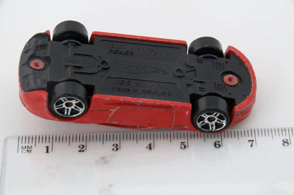 Aston Martin Hot Wheels Czerwony 1:64 – zdjęcie 7