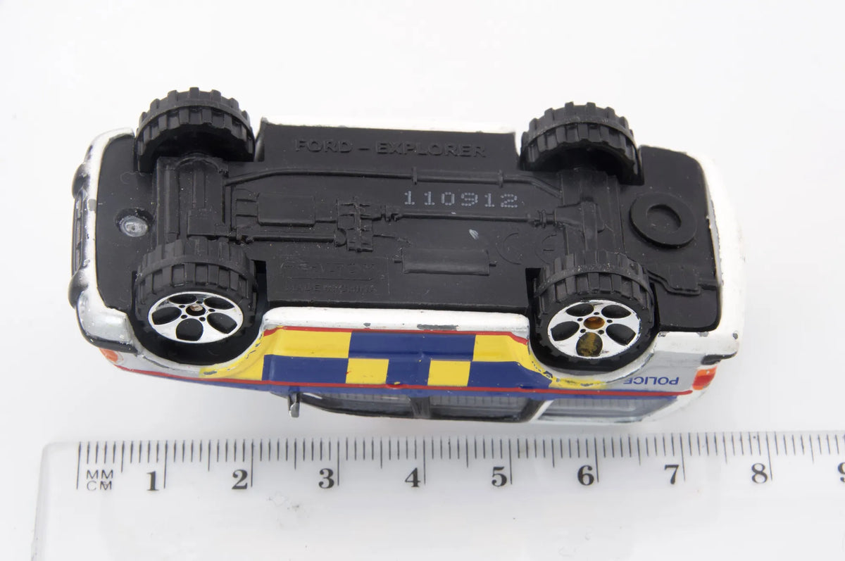 Ford Explorer Police Tonka Biały 1:64 – zdjęcie 7