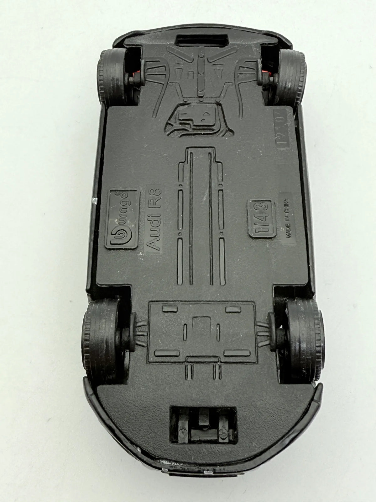 Audi R8 Bburago Czarny 1:43 – zdjęcie 8