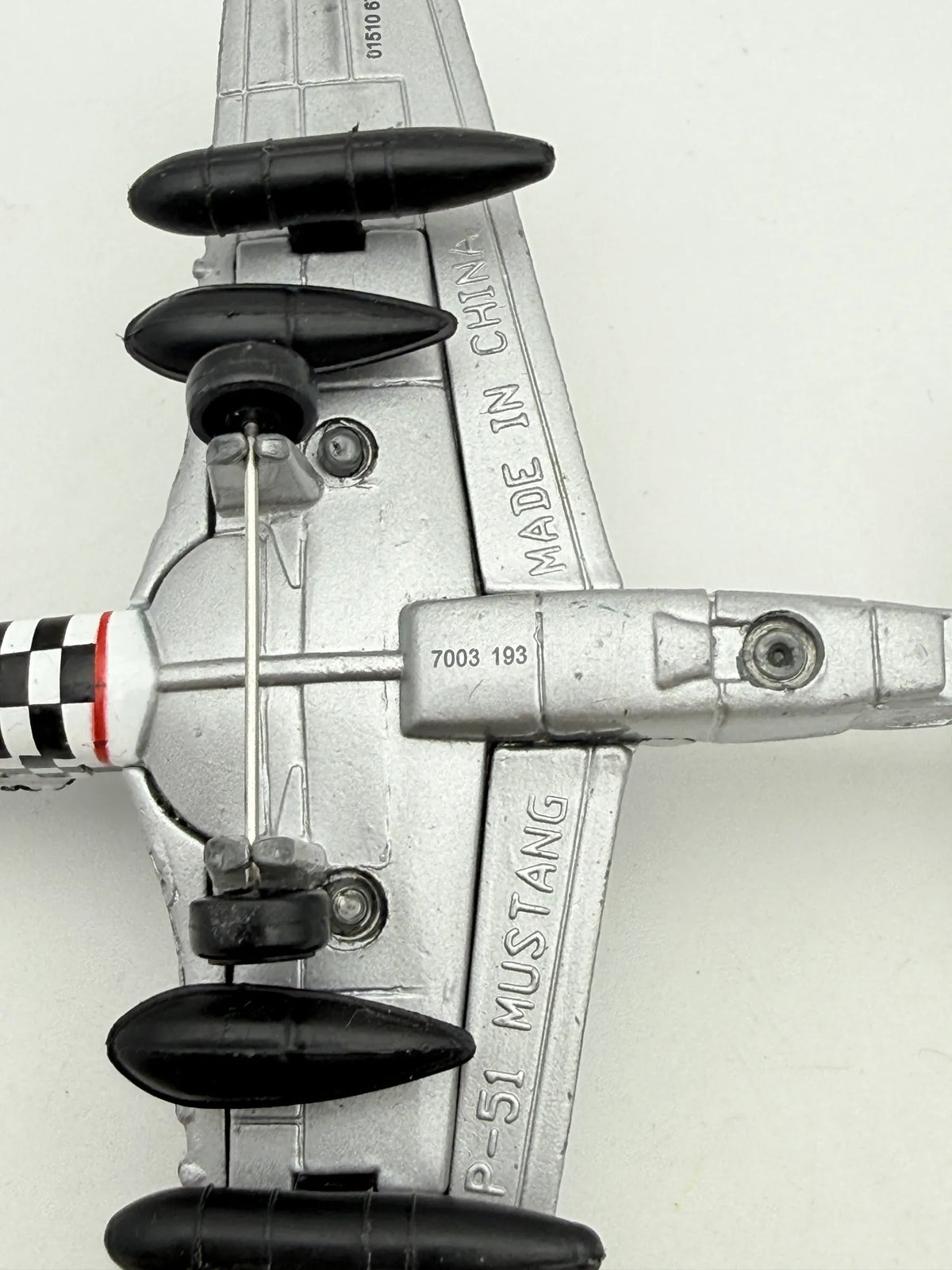 MYŚLIWIEC P-51 MUSTANG, MotorMax, Die cast 7003 193, Srebrny, 11,5 cm – zdjęcie 8