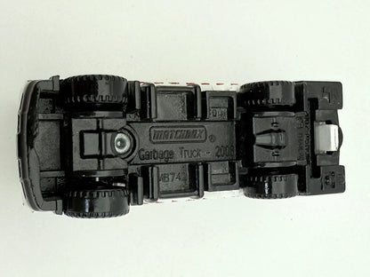 Garbage Truck Matchbox Biała 1:64 – zdjęcie 8